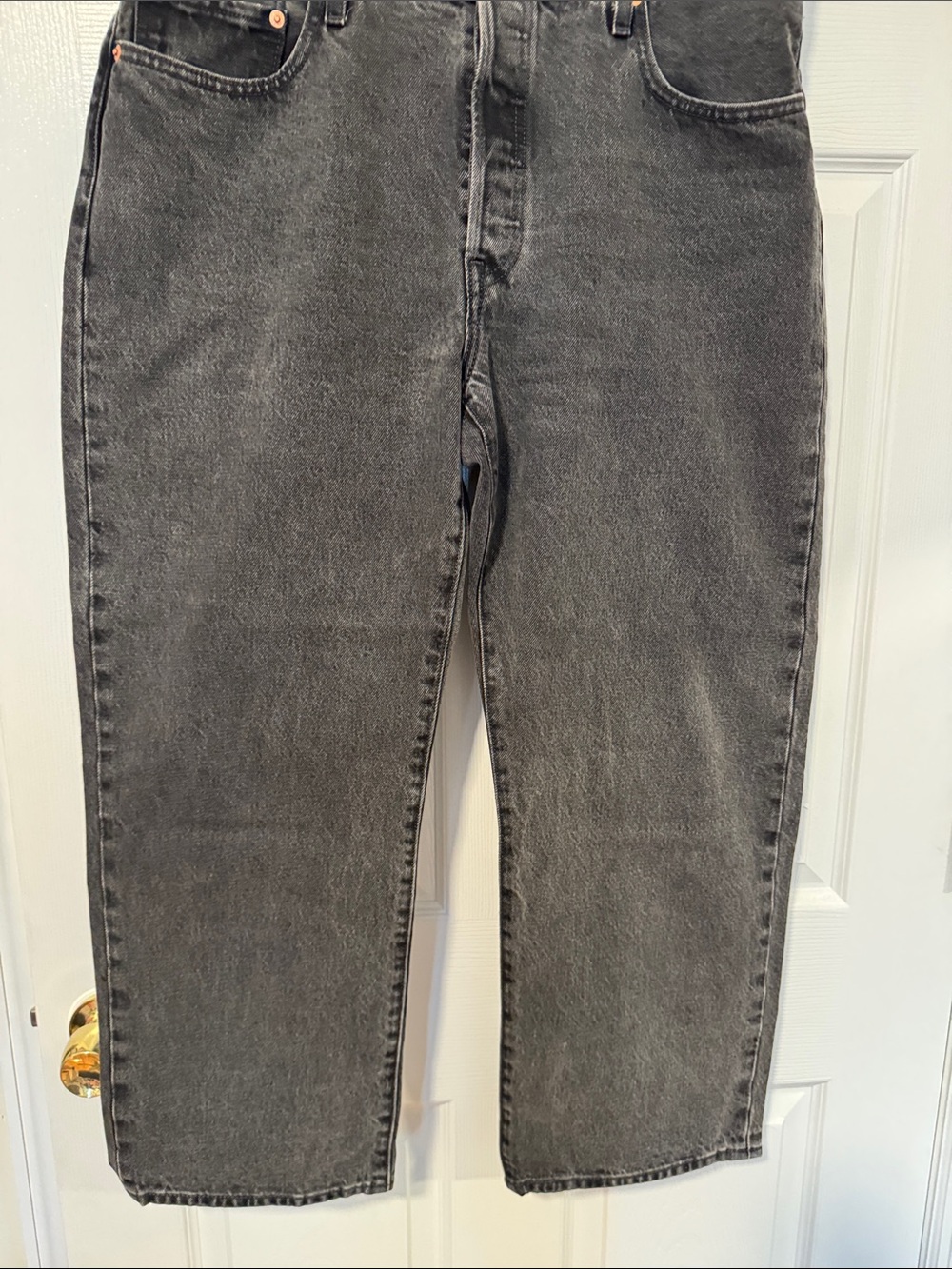 Women’s Levi’s 90s 501 Ankle Black Washed Straight-Leg Jeans Size 32x27 - Picture 3 of 6